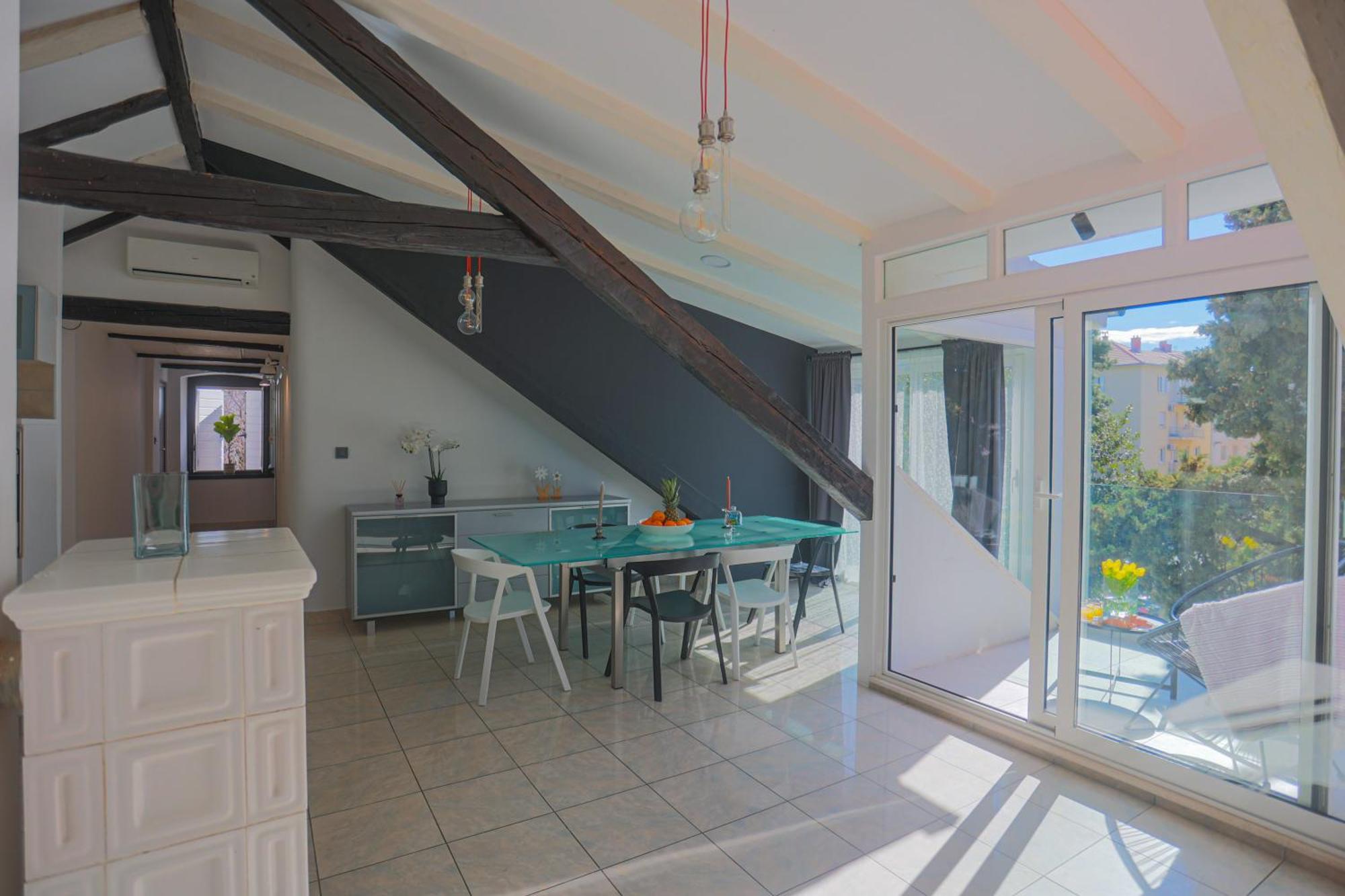 Luxattic Apartment Split Luaran gambar