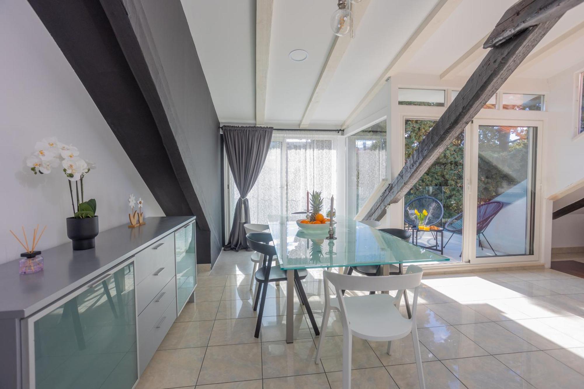 Luxattic Apartment Split Luaran gambar