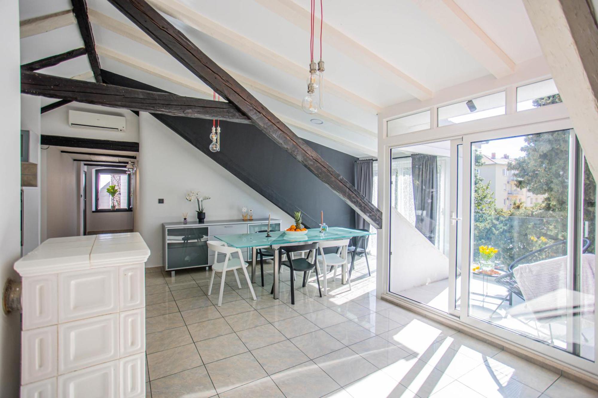 Luxattic Apartment Split Luaran gambar